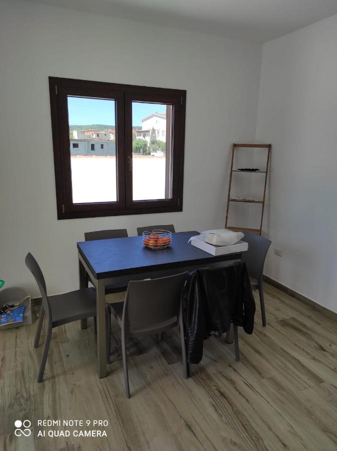 Appartement F2 Meuble Loculi ภายนอก รูปภาพ